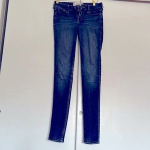 Hollister Woman jean size25